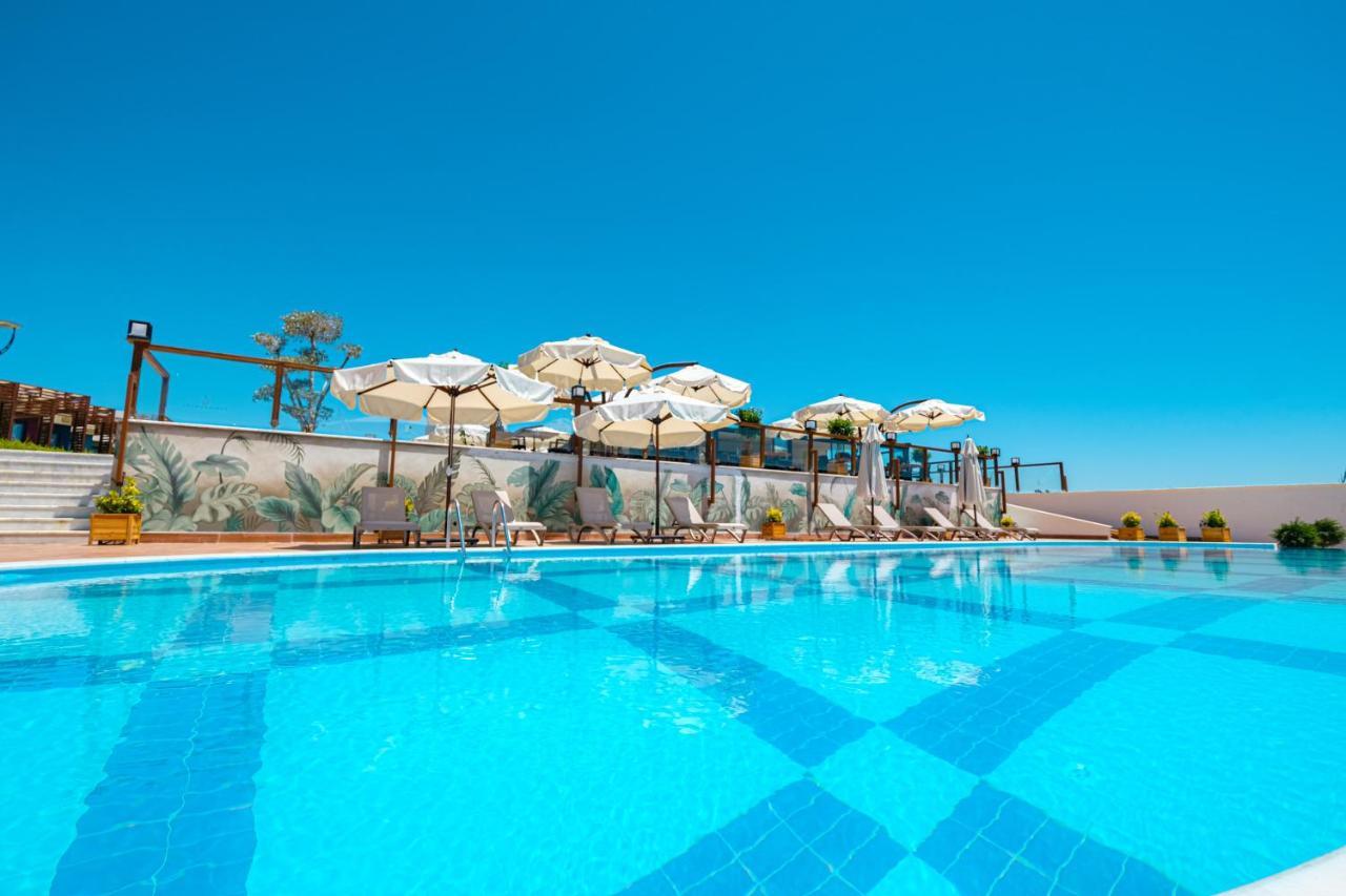 Feniks Hotel Алания Экстерьер фото