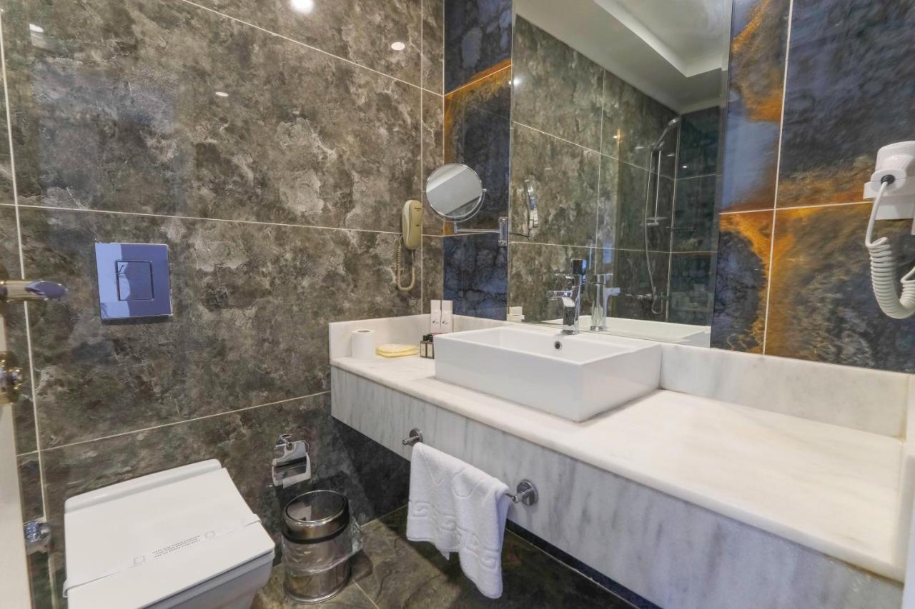Feniks Hotel Алания Экстерьер фото